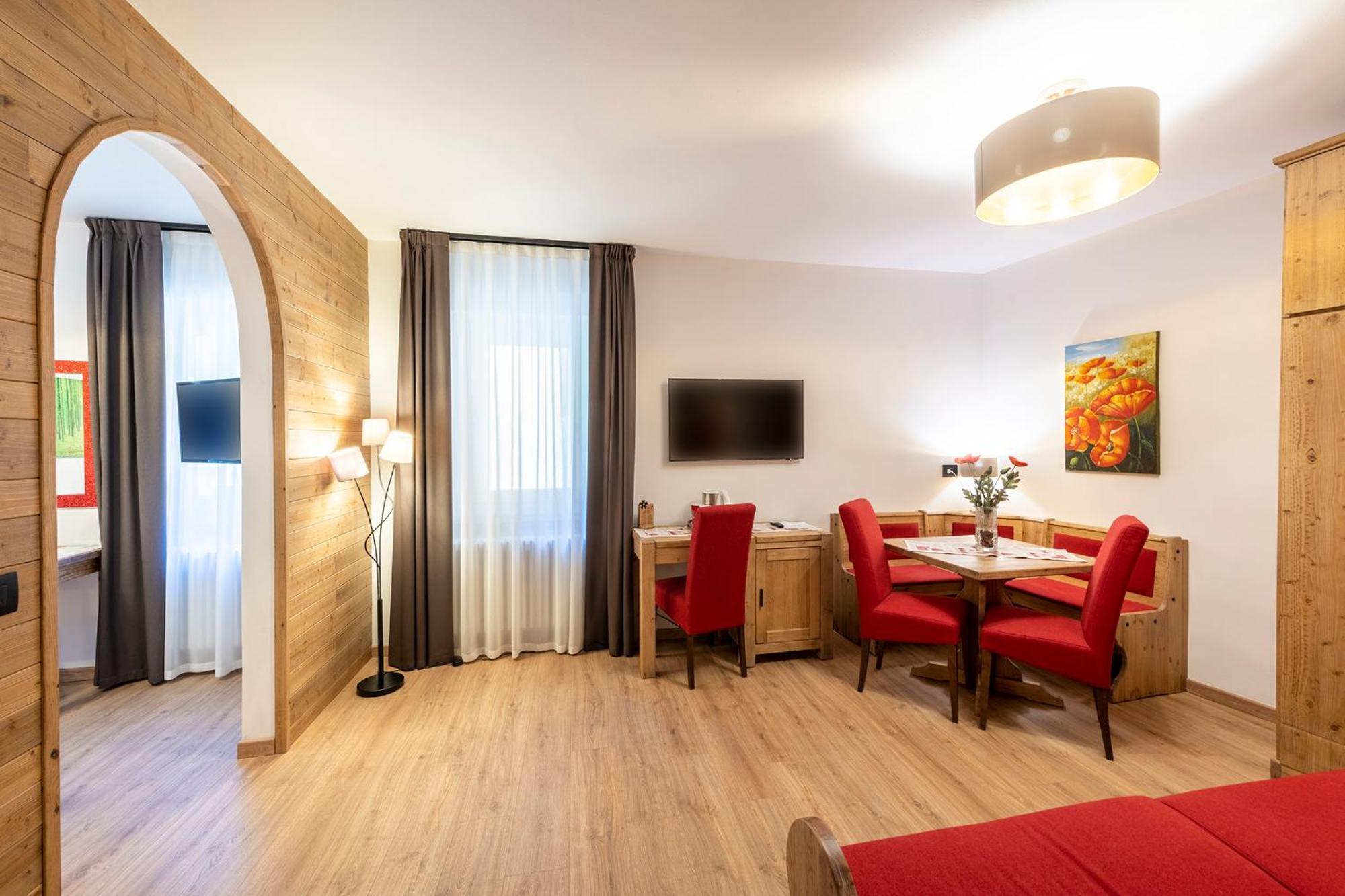 Hotel Alpino Wellness & Spa Пейо-Фонті Екстер'єр фото